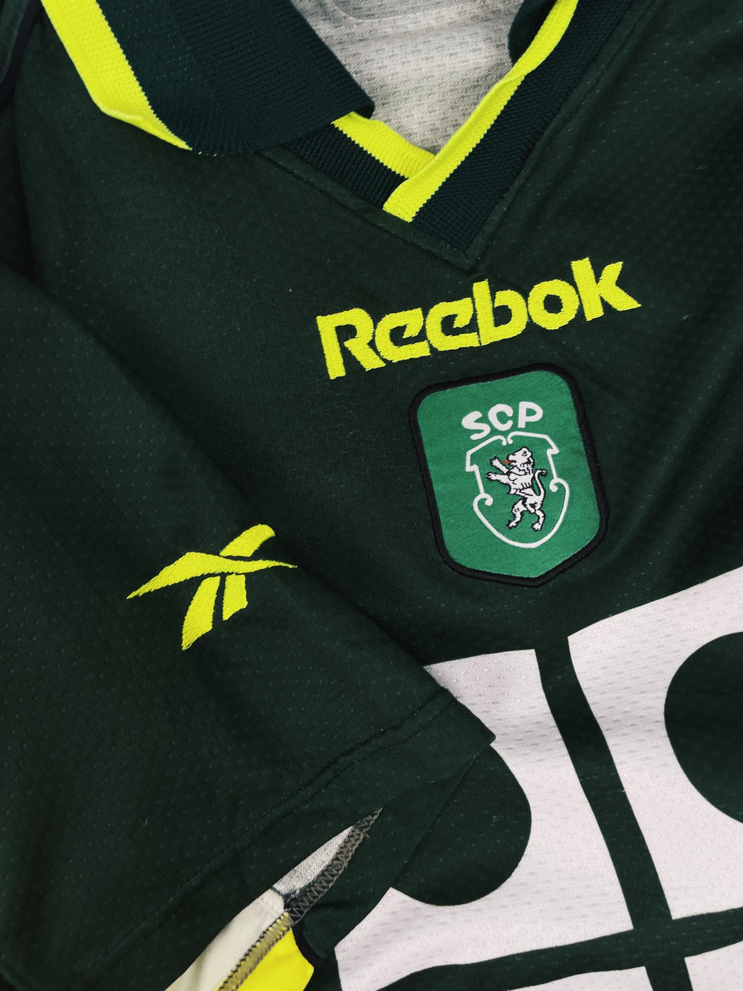 Sporting CP Away 2000-2001 L