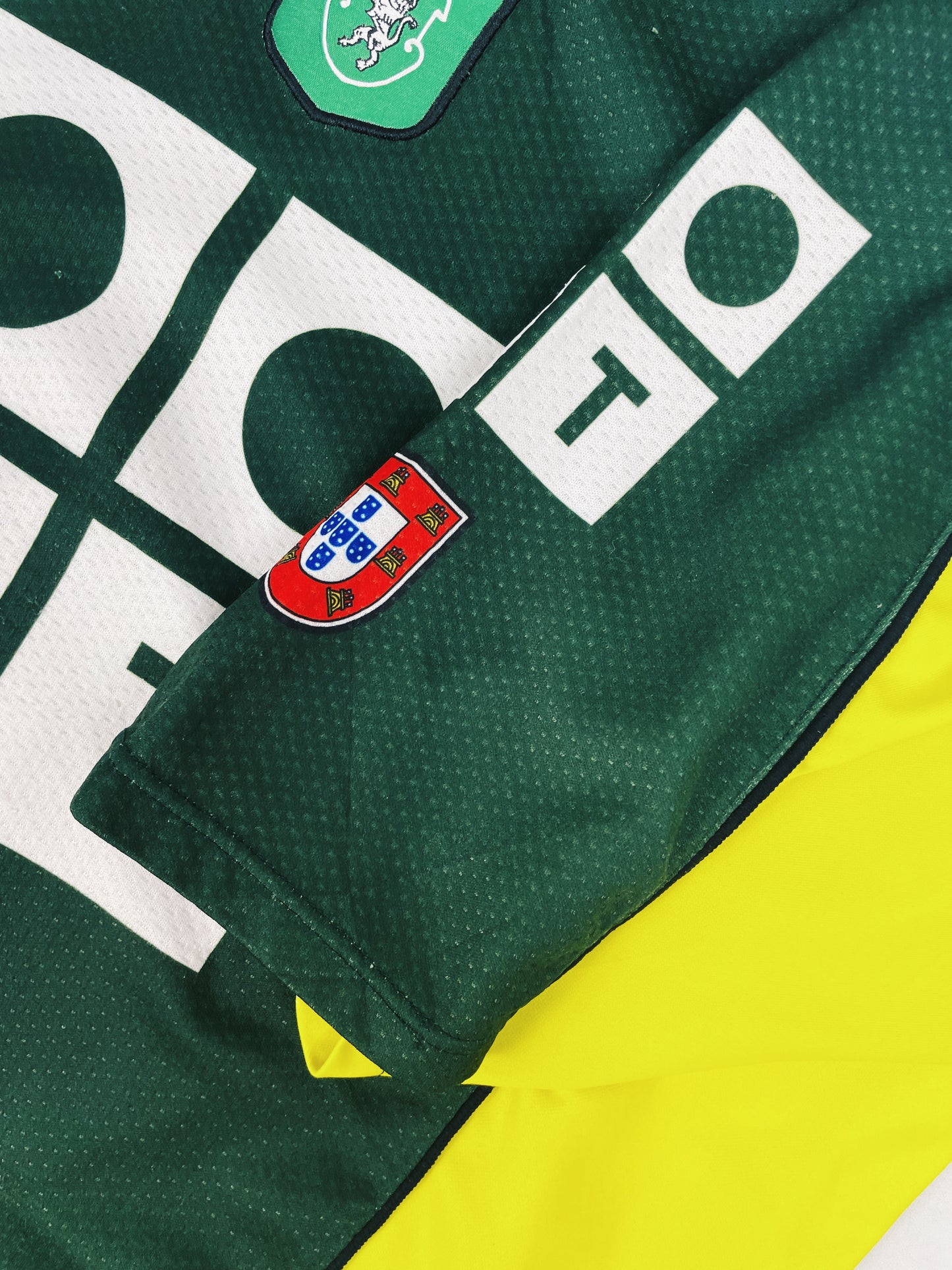 Sporting CP Away 2000-2001 L