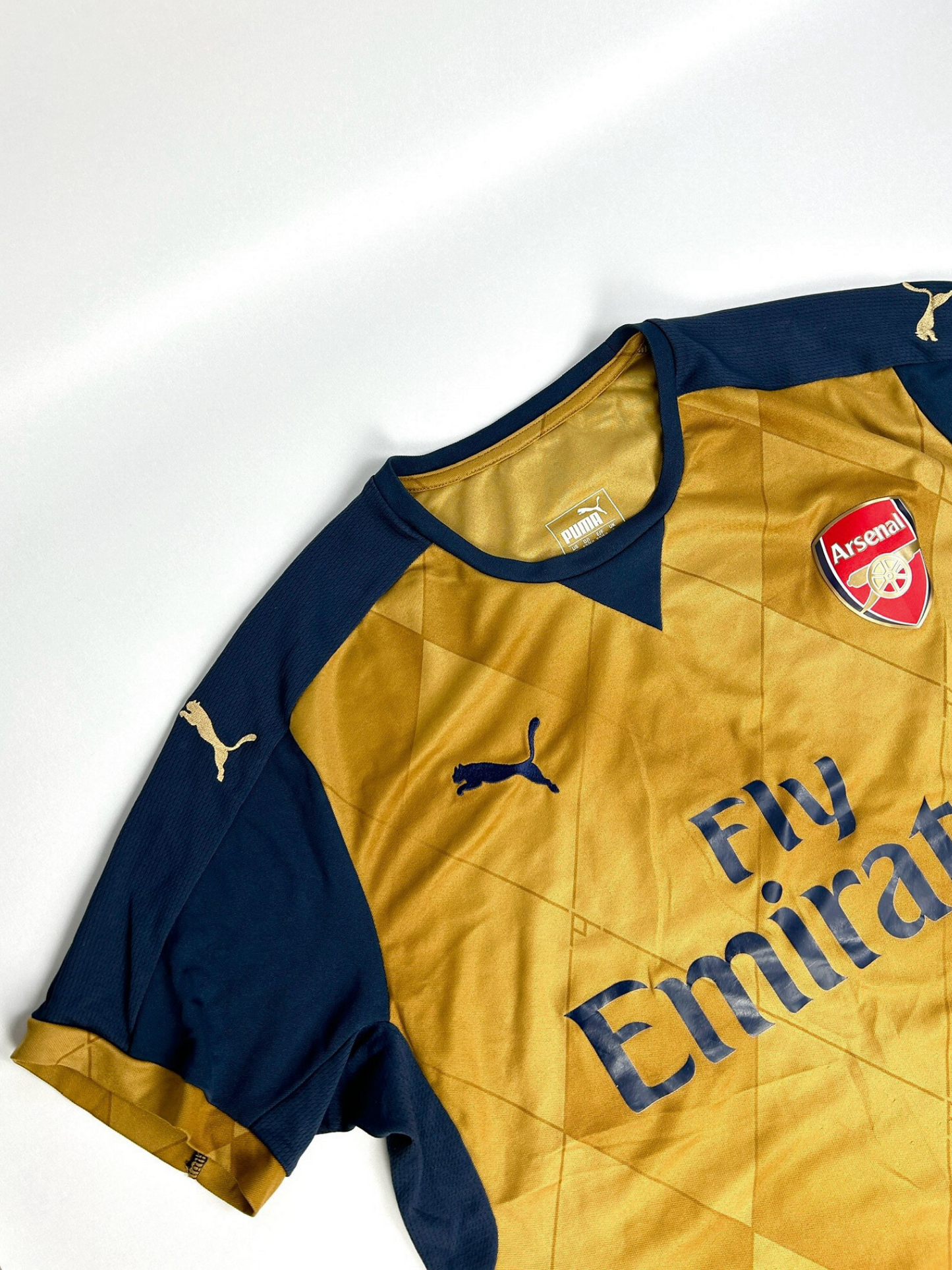 Arsenal Away 2015-2016 L