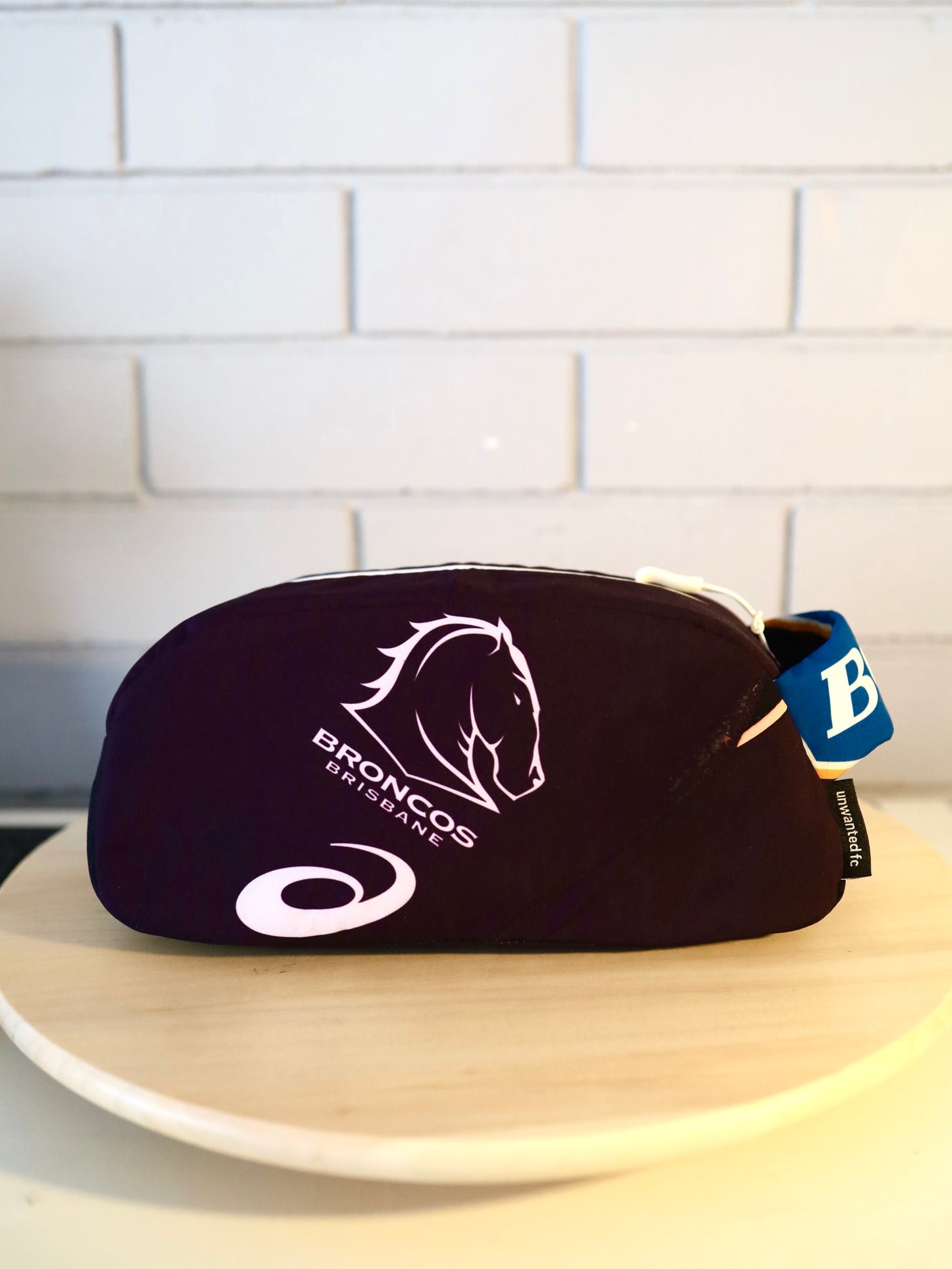Brisbane Broncos Wash Bag