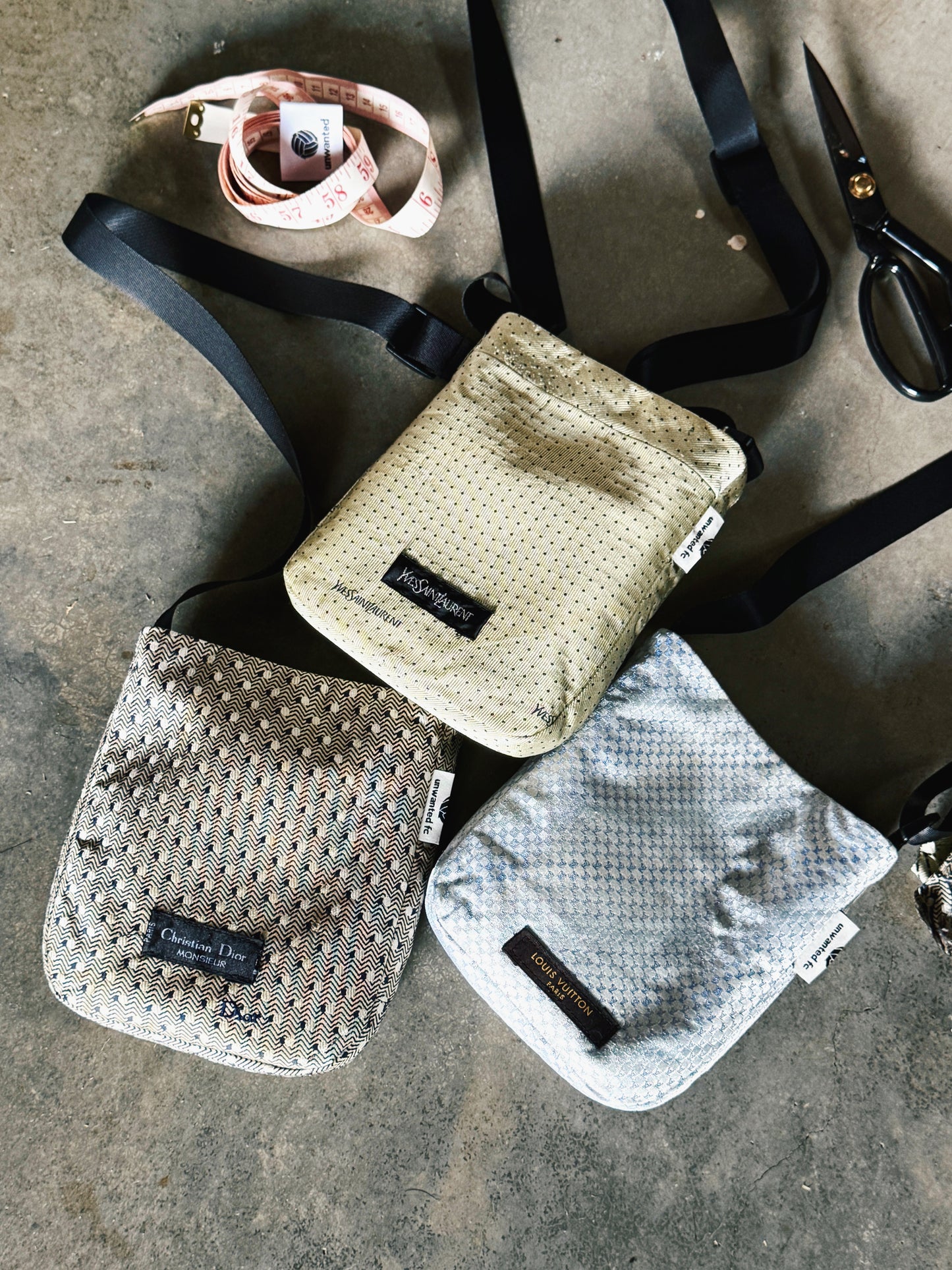 Louis Vuitton Side Bag (Lite)