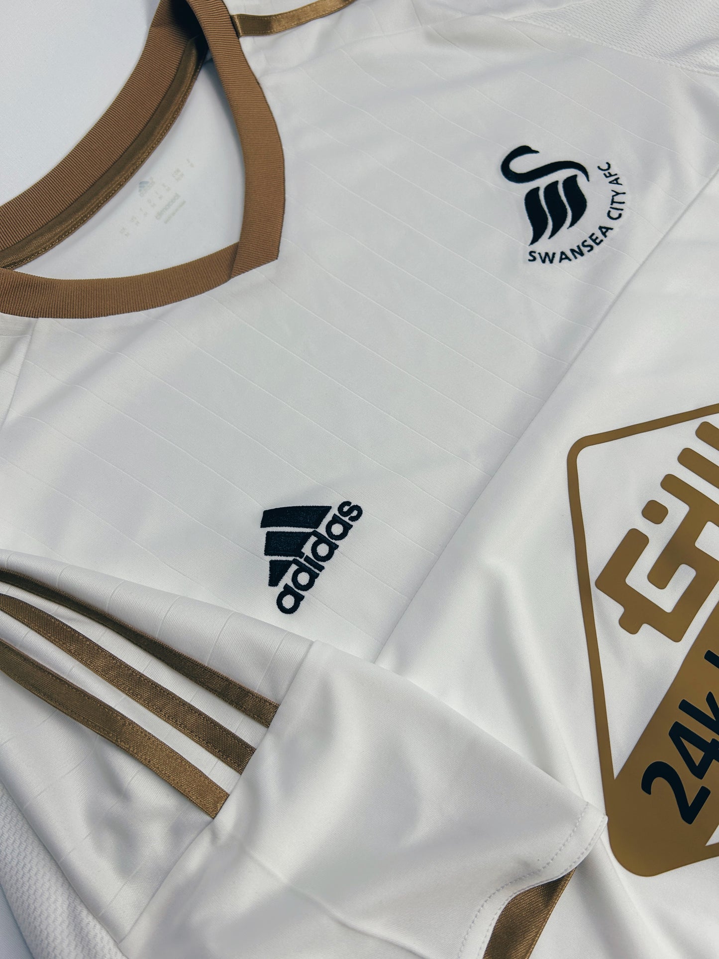 Swansea City Home 2015-2016 (With Shorts) M