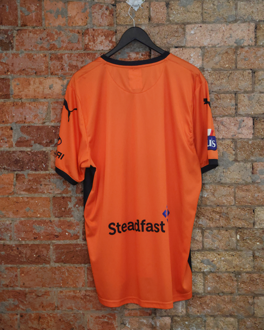 Brisbane Roar Home Kit 2013-2014 - Unwanted FC