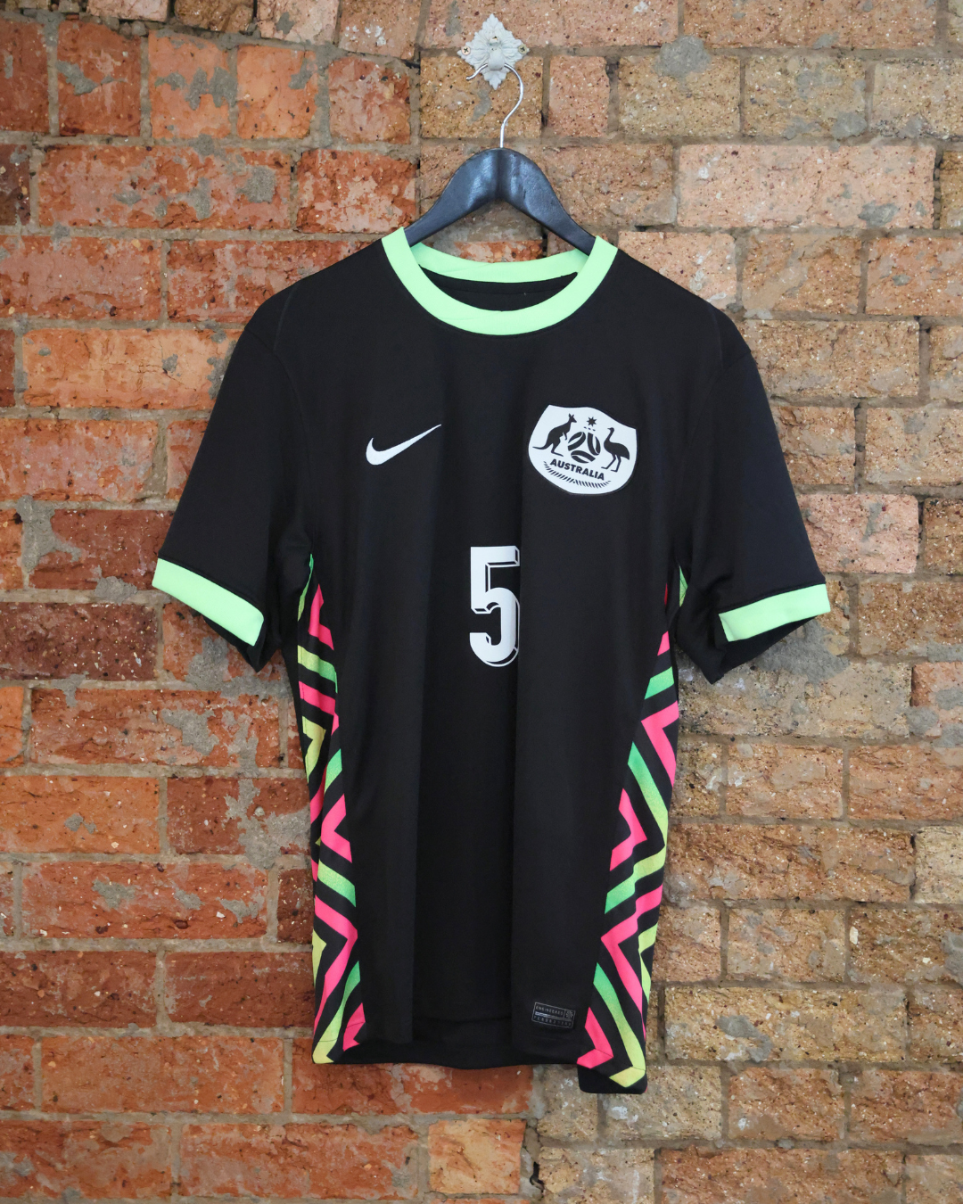 Australia Away #5 Bos 2025-2026 M - Unwanted FC
