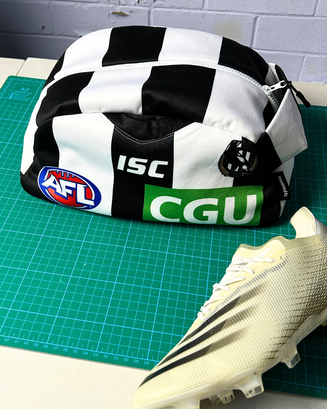 Collingwood Football Club Boot Bag - Unwanted FC