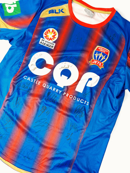Newcastle Jets Home 2014-2015 Signed L