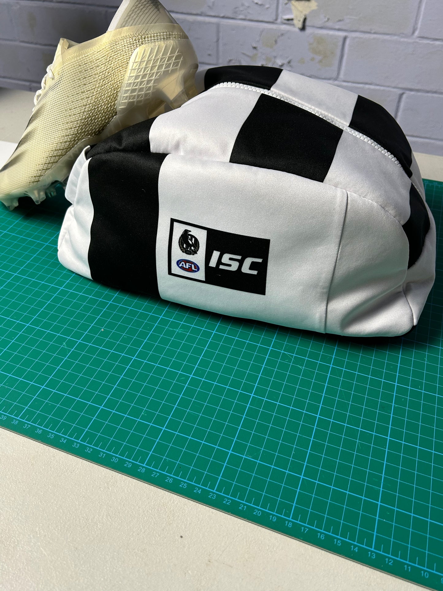 Collingwood Football Club Boot Bag - Unwanted FC