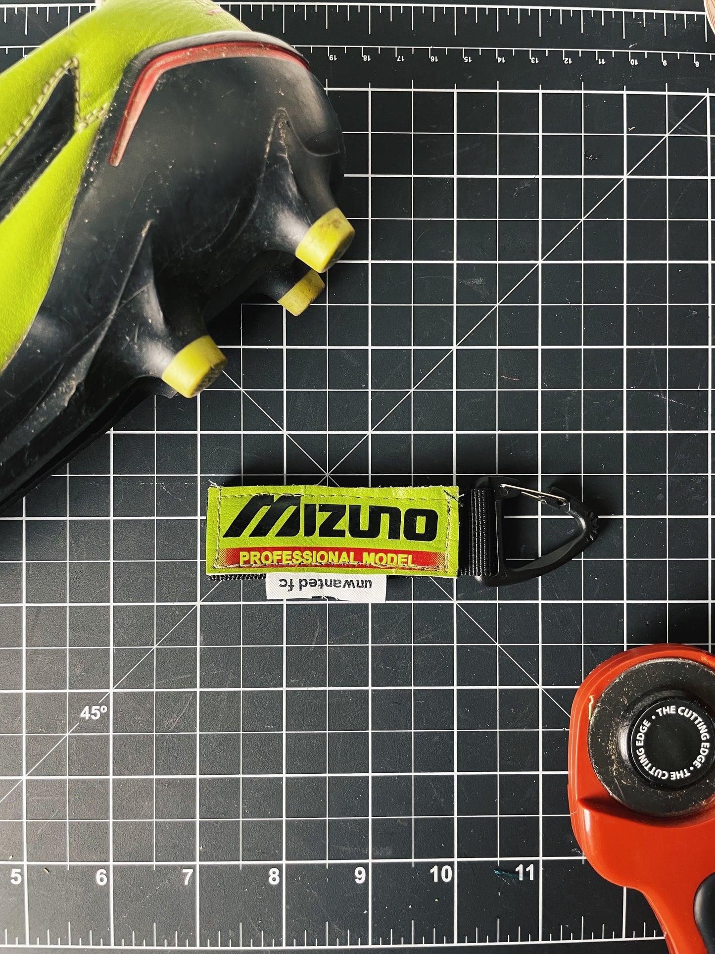 Mizuno Morelia Neo Keyholder