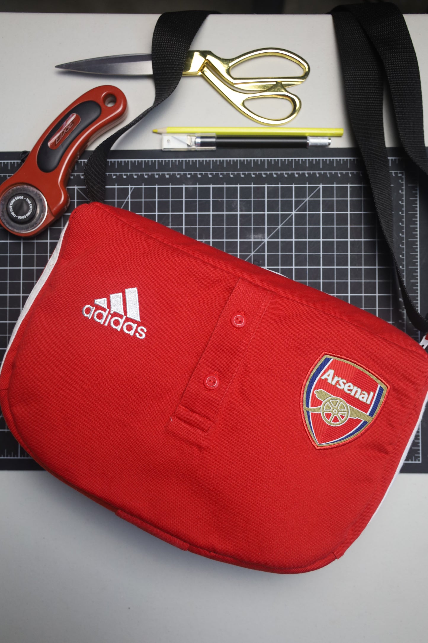 Arsenal Side Bag