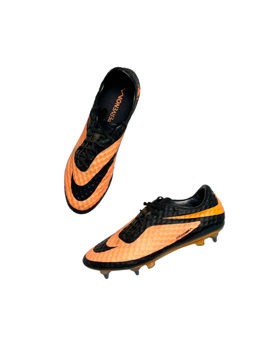 Nike Hypervenom Phantom Size US 9.5 SG - Unwanted FC